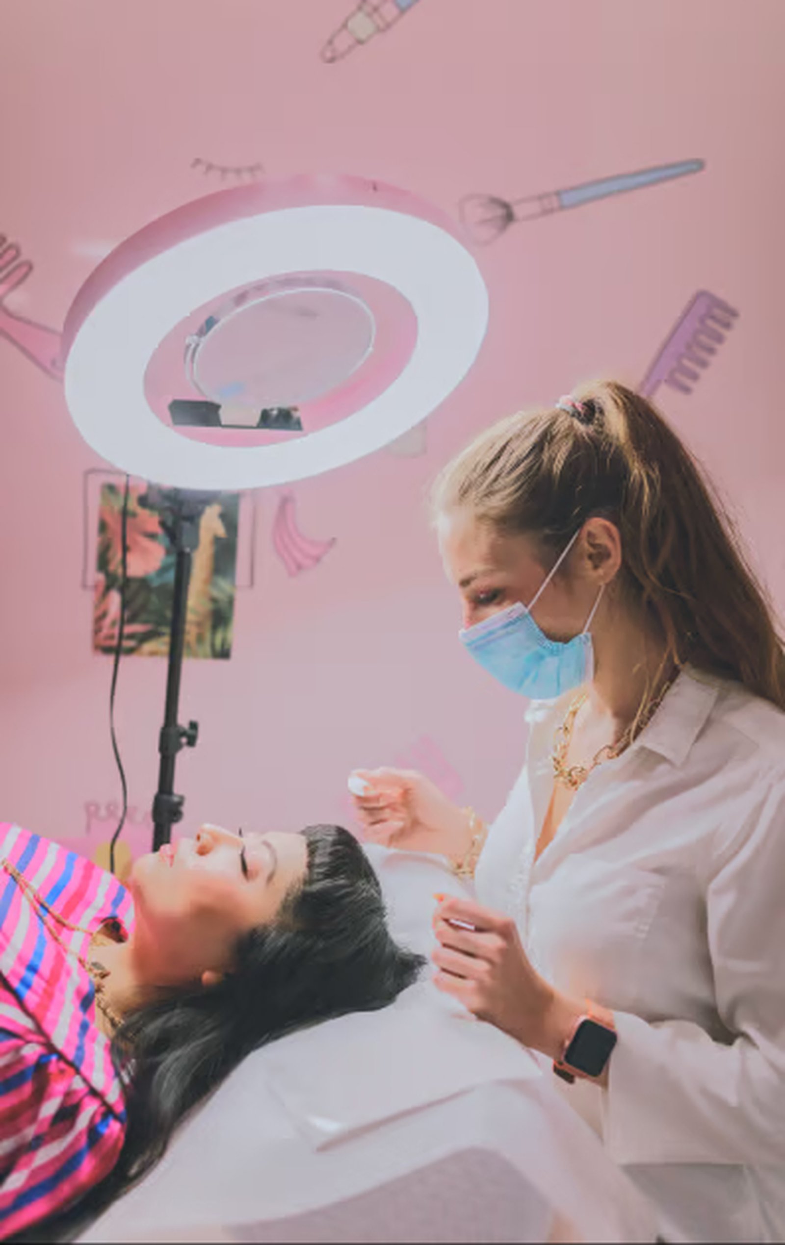 Therapist giving a deep tissue massage in Dominical